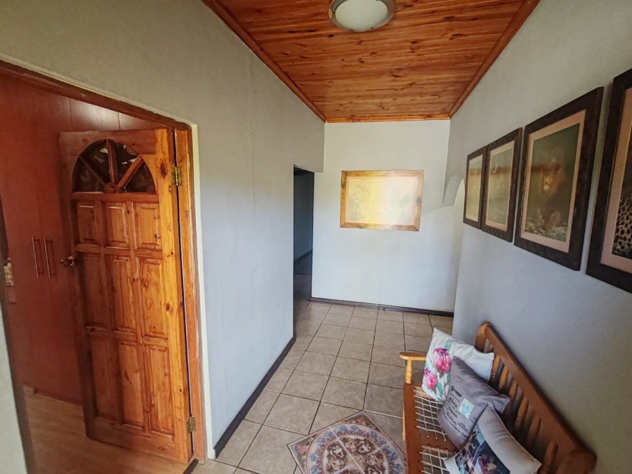 4 Bedroom Property for Sale in Heuwelkruin Eastern Cape